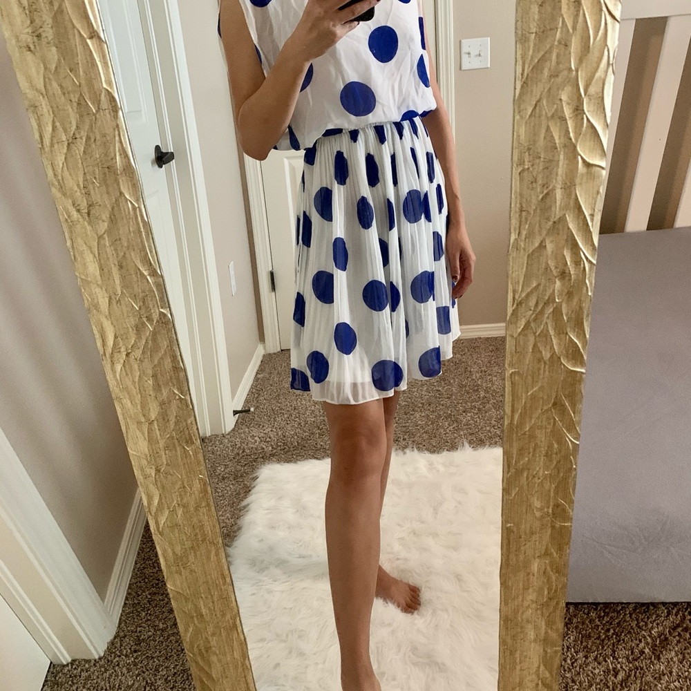 Cute polka dots chiffon dress